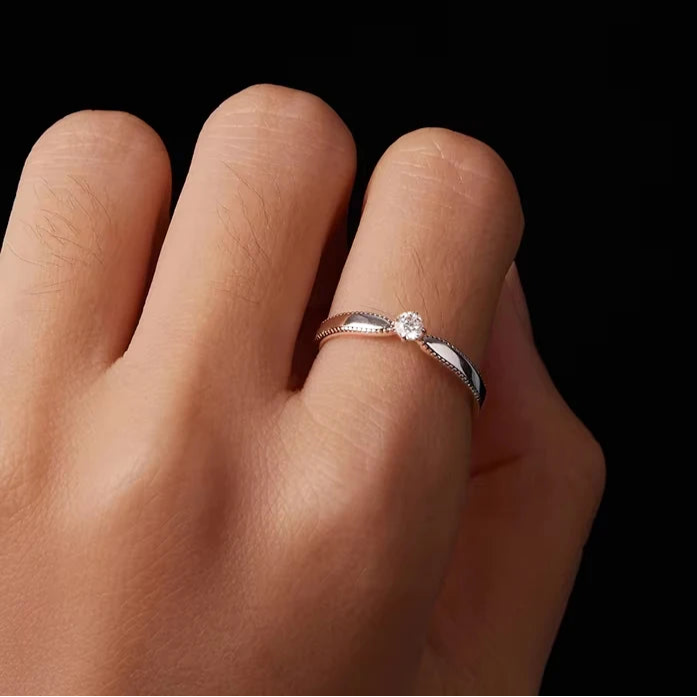 Deva 925 Sterling Silver Exquisite Moissanite Ring